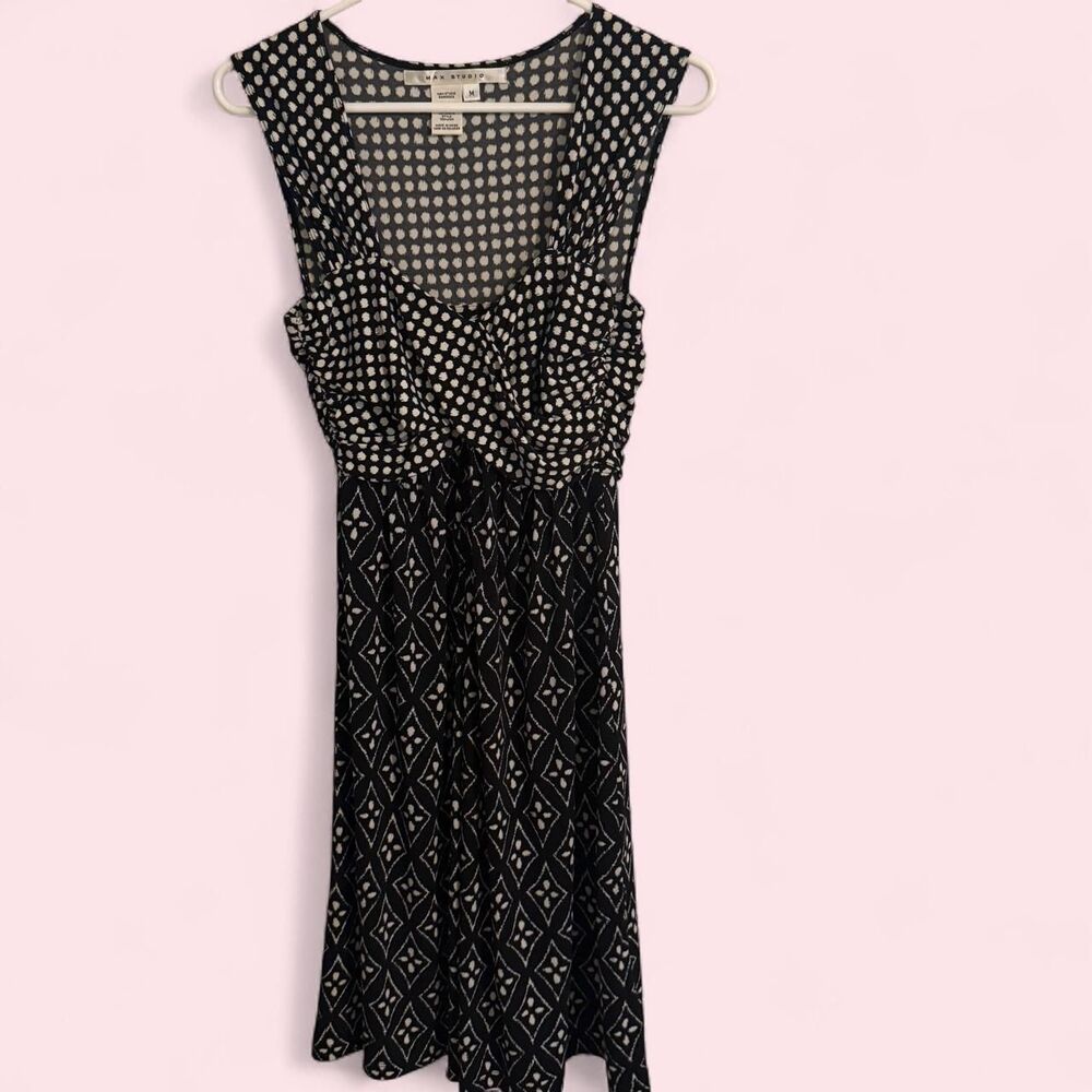 Max-studio Women's Navy and Black Dress
